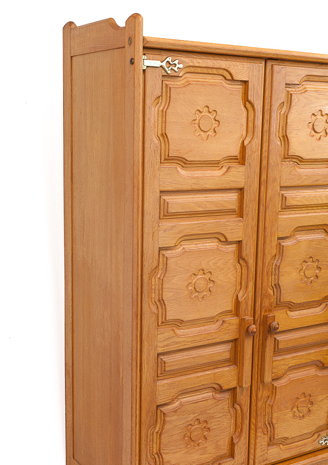 Guillerme and Chambron wardrobe