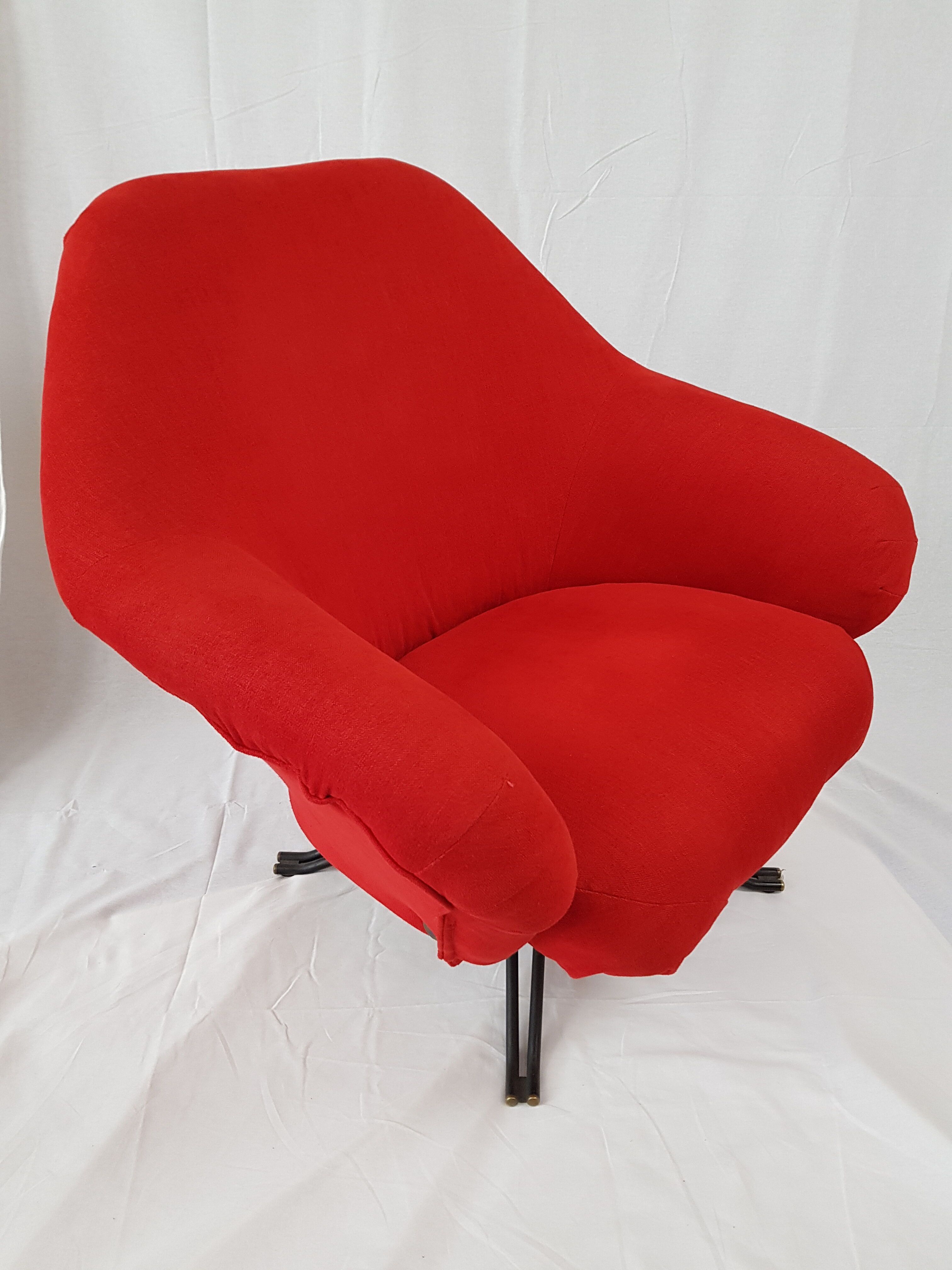 Armchair P32 by Osvaldo Borsani for Tecno 1956