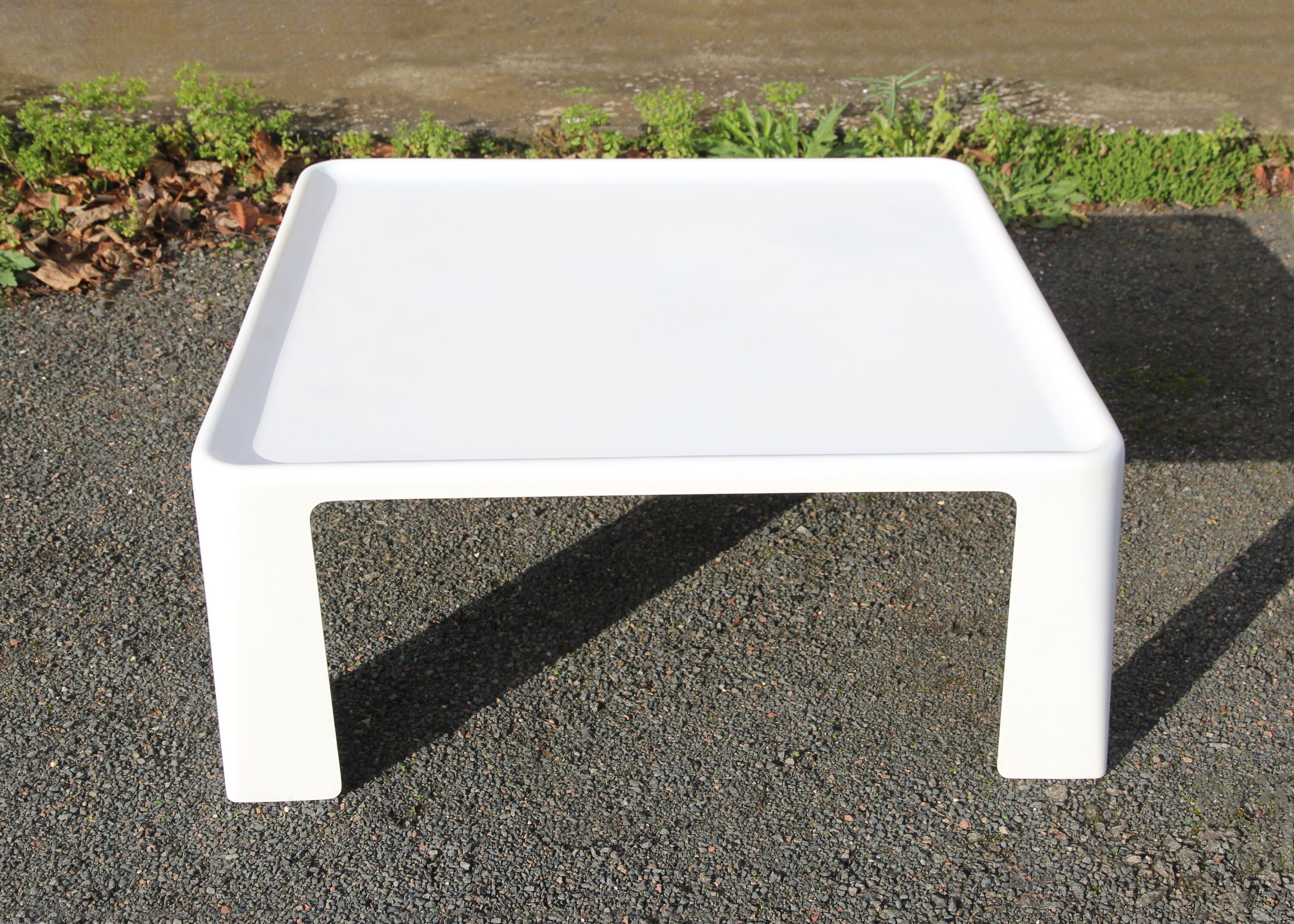 Amanta coffee table by Mario Bellini for C&B, 1960s