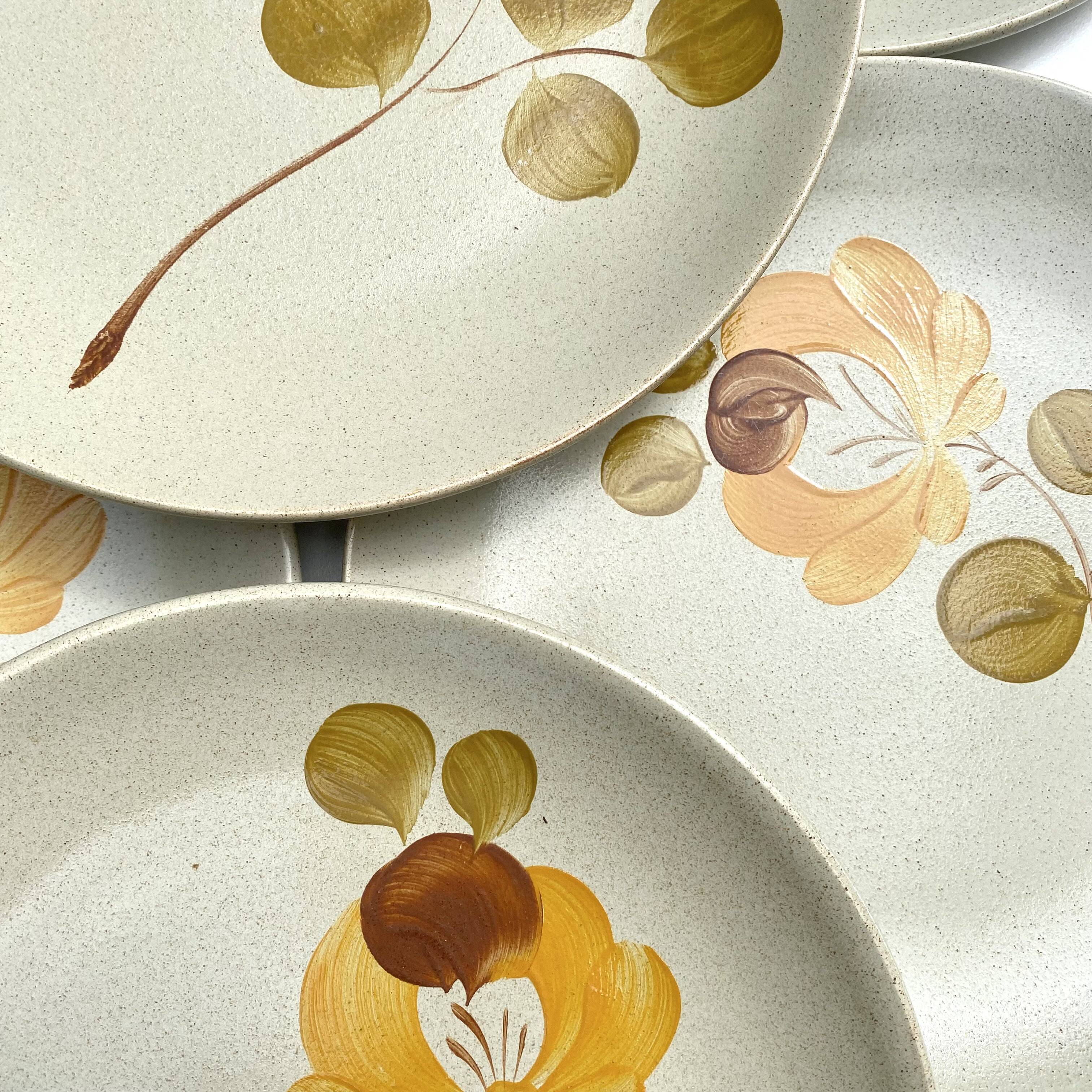 Flat plates in vintage sandstone Saint Amand