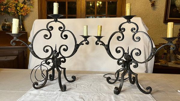 Paire de chandeliers  3 feux fer forgé sur pied vintage