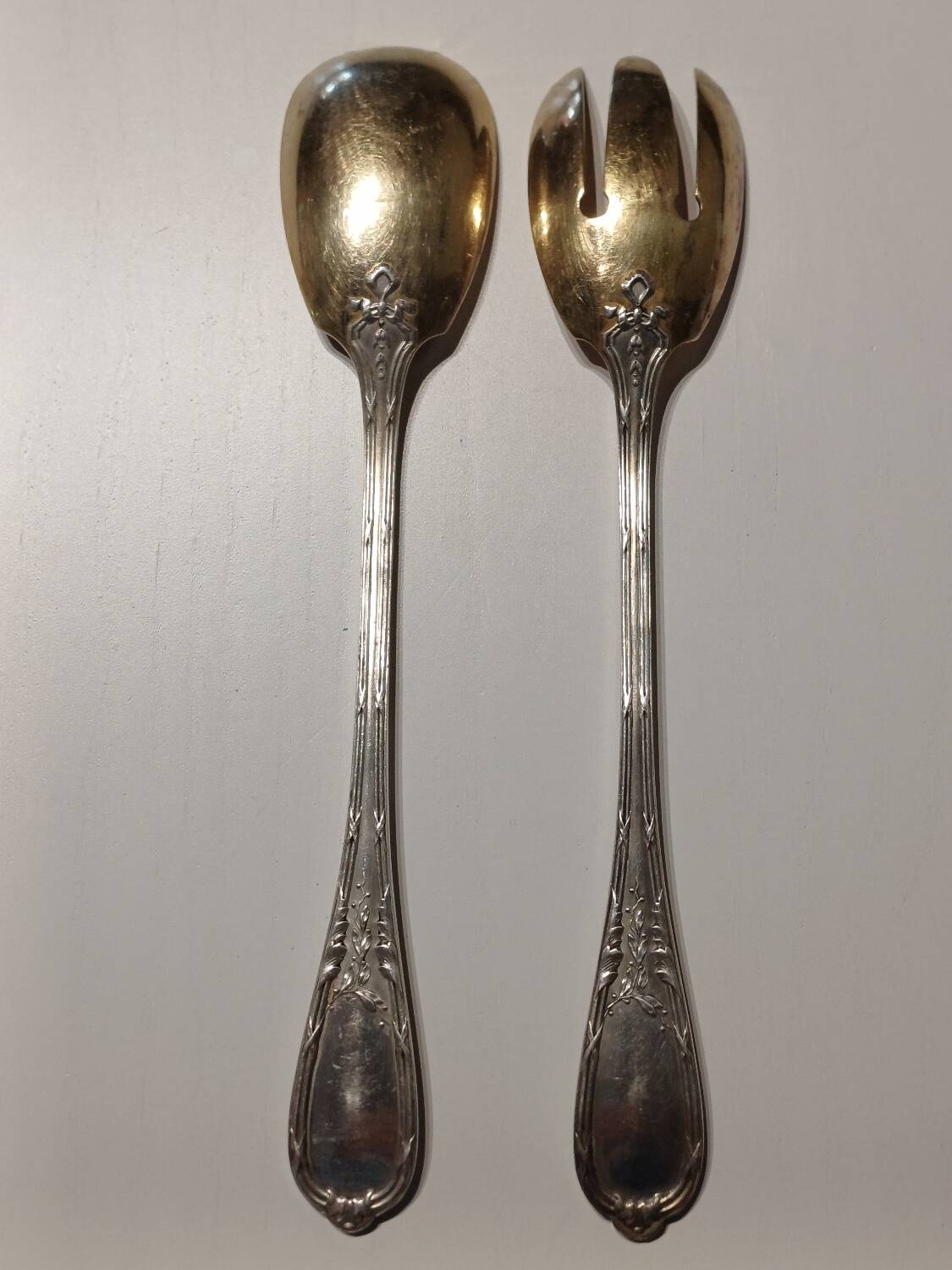 Pair of serving cutlery