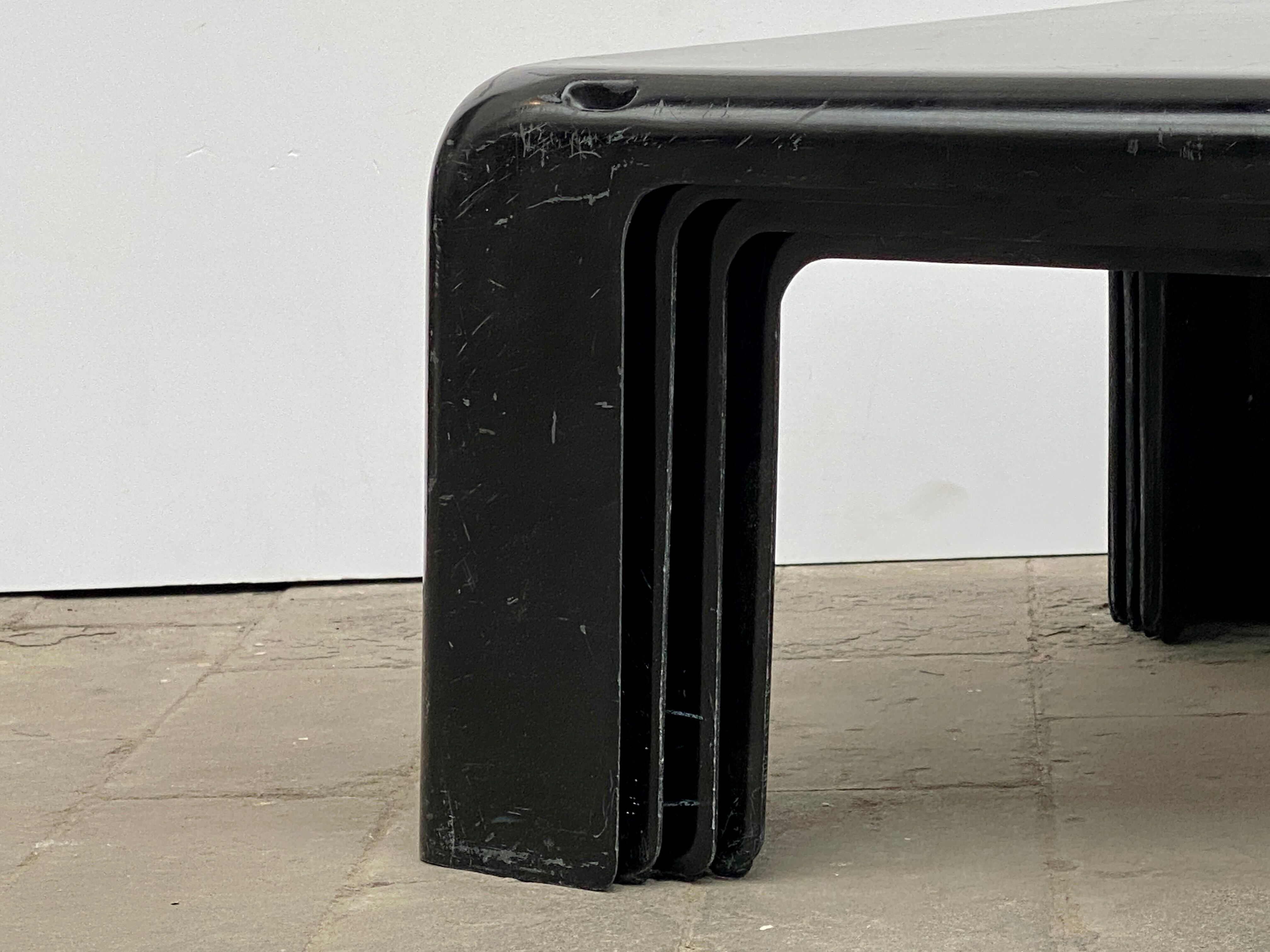 Coffee table Mario Bellini C&B