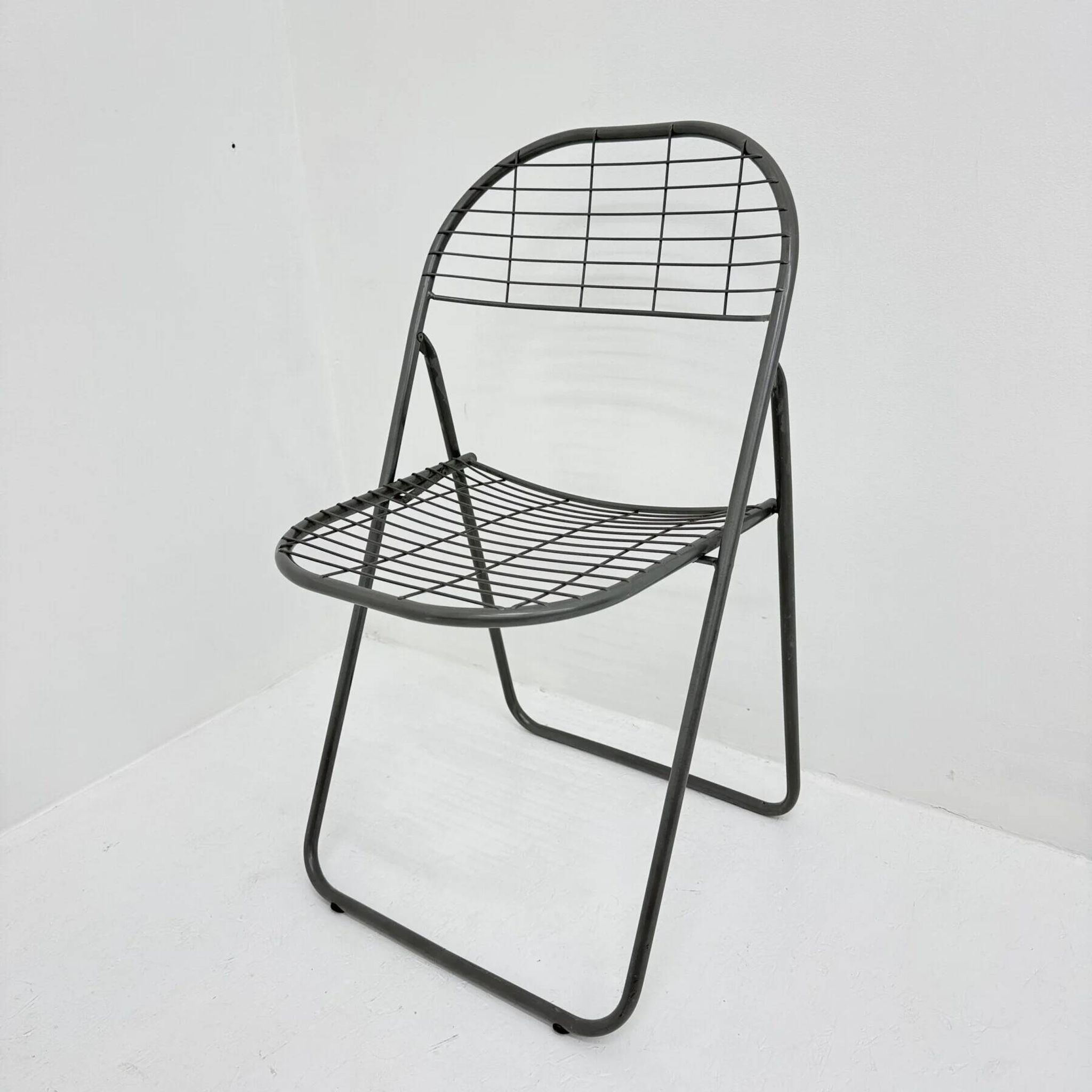 Niels Gammelgaard for Ikea grey wire metal folding chair, 1970s