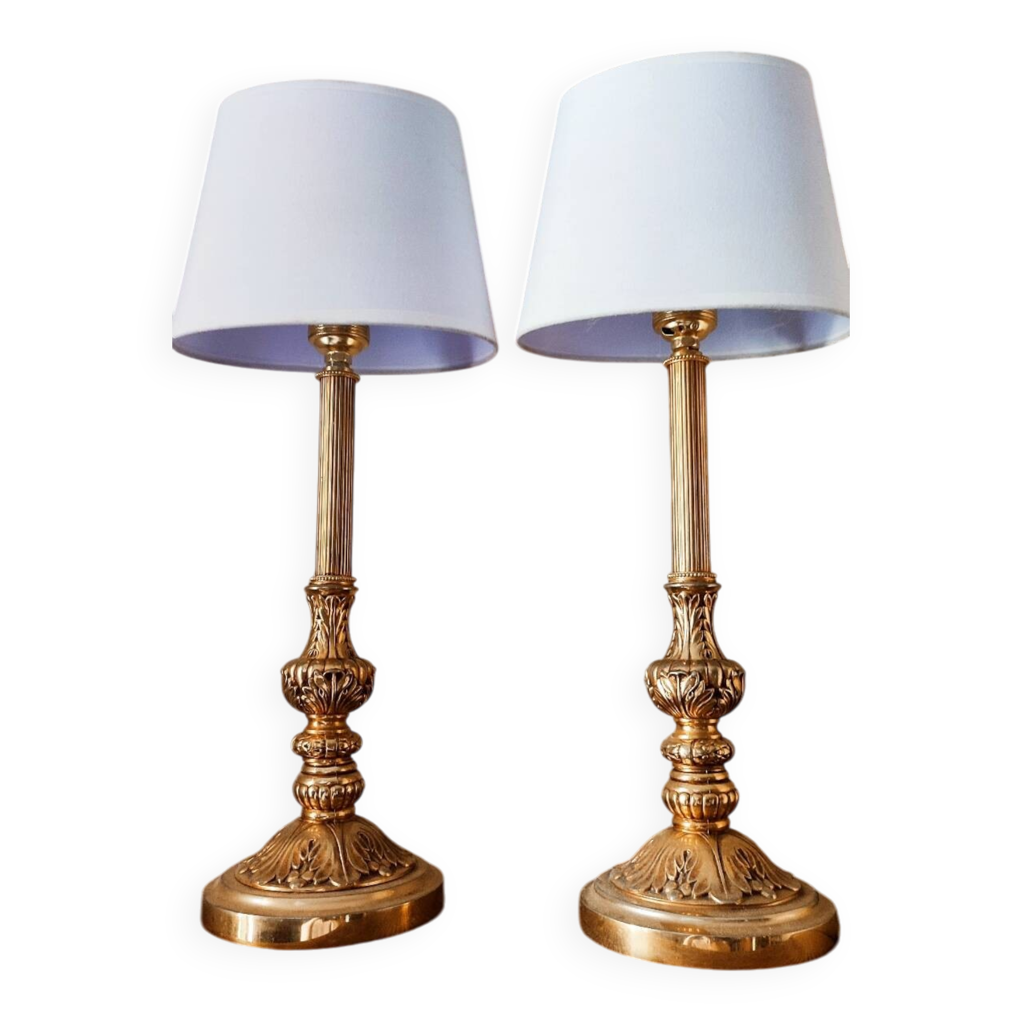 Paire de lampes classiques en bronze