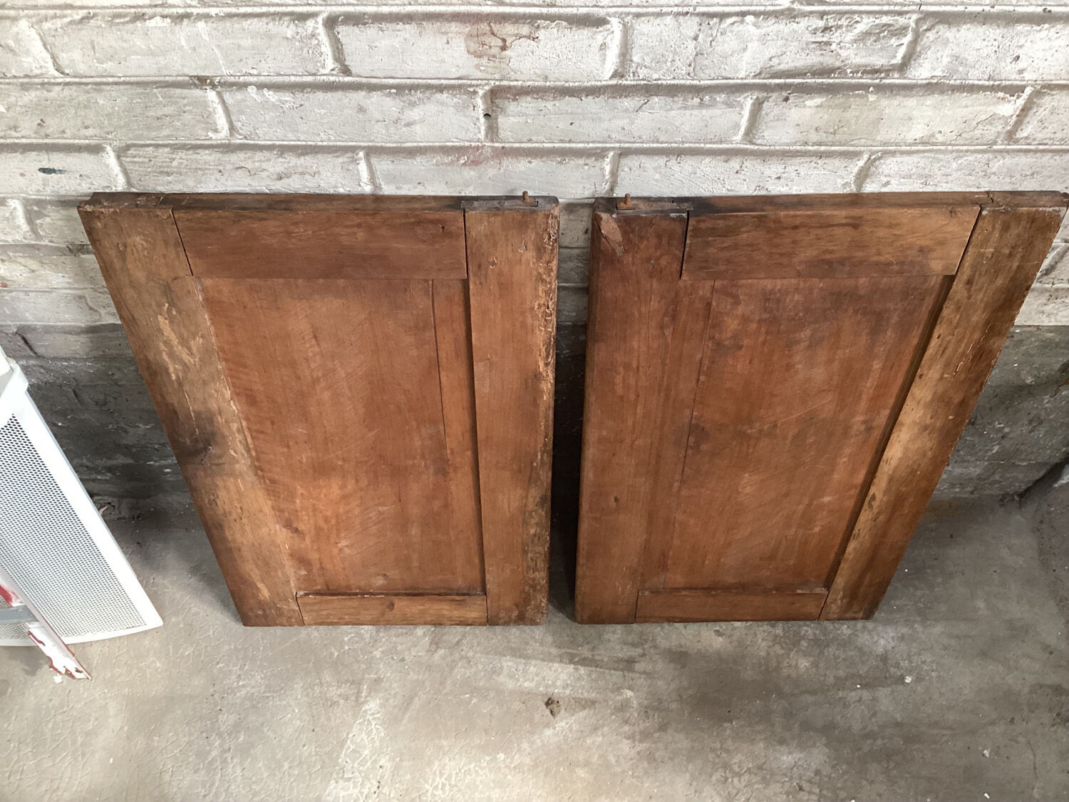 Paire de portes de placard ancienne