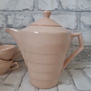 Coffee and tea service in faience of Saint Amand, pink, art deco