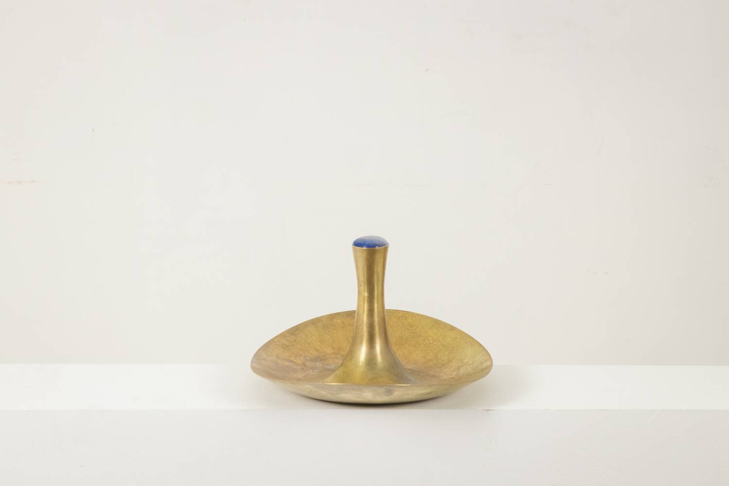 Philippe Hiquily. Hammered and gilded bronze bowl. Signed. 1980s.