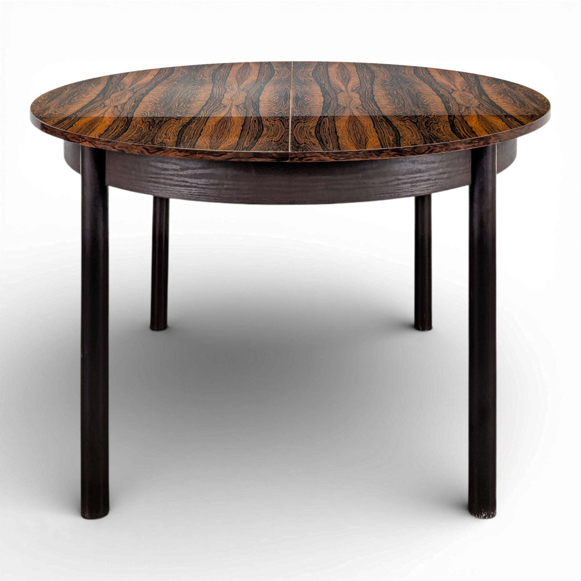 Table scandinave en placage de palissandre à allonge