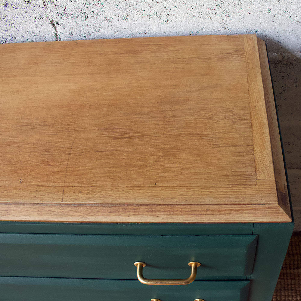 Vintage dresser