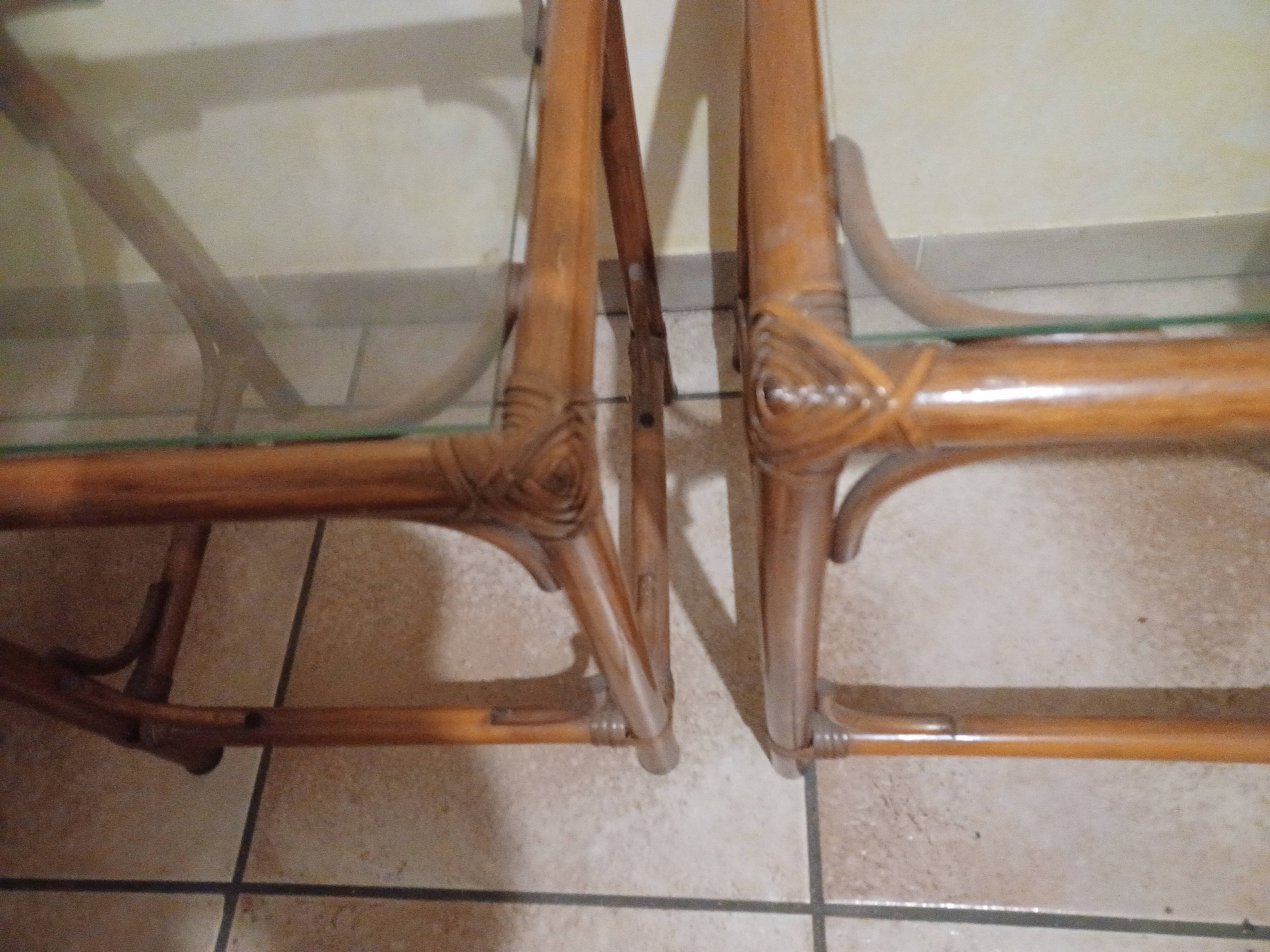 Bamboo trundle table