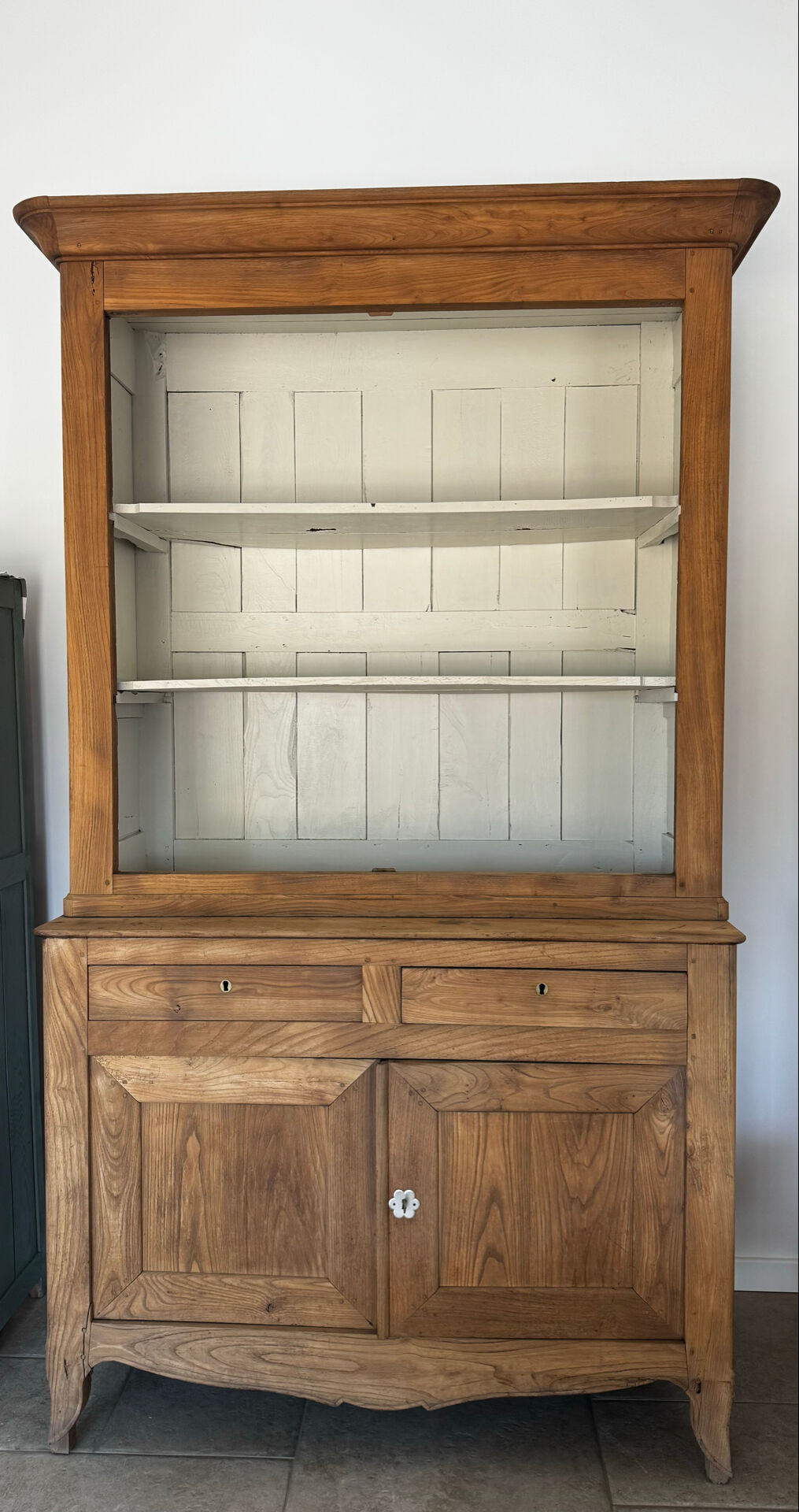 Buffet with 2 bodies in walnut
