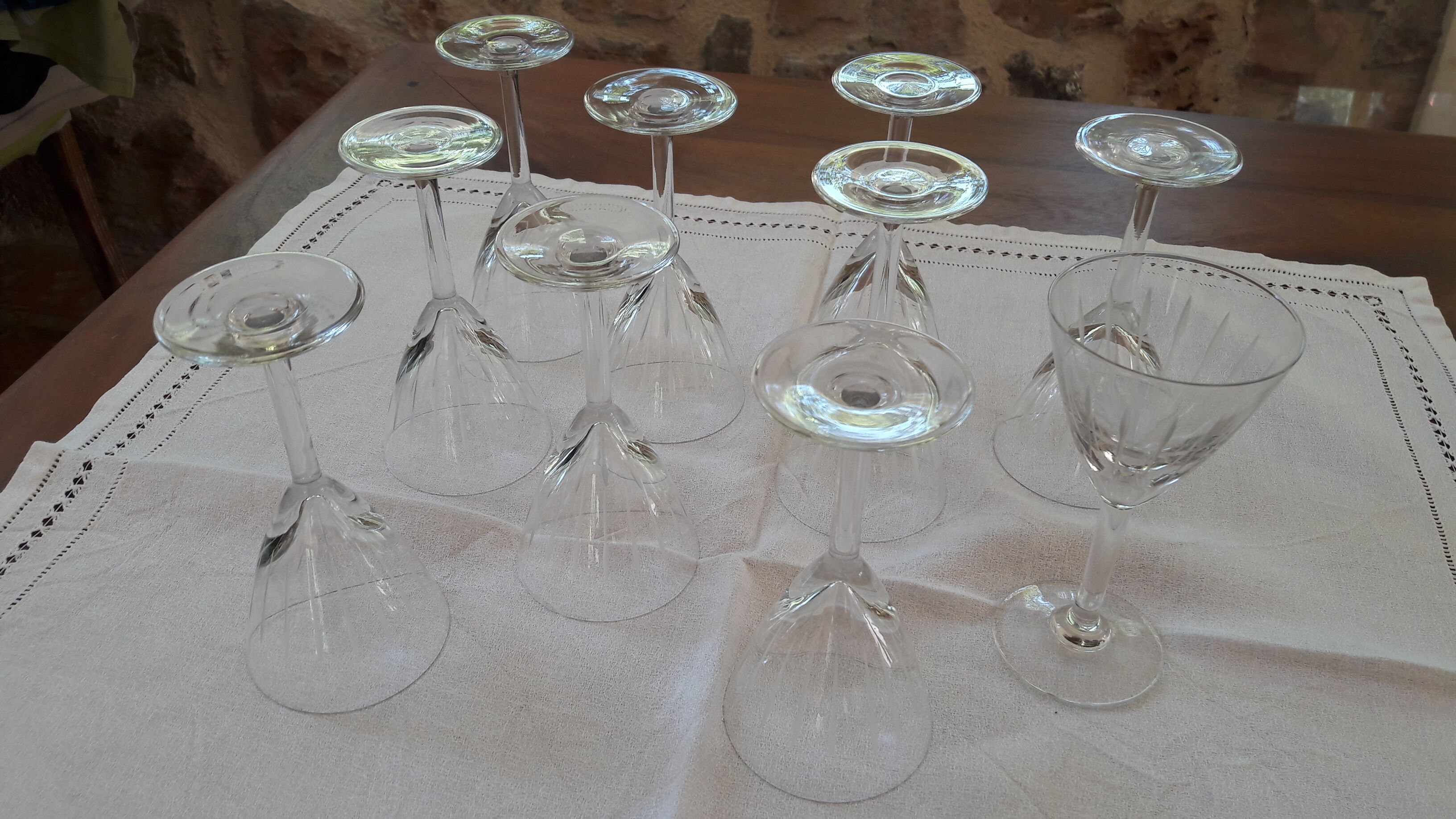 Vintage foot glasses engraved geometric lines (set of 10)