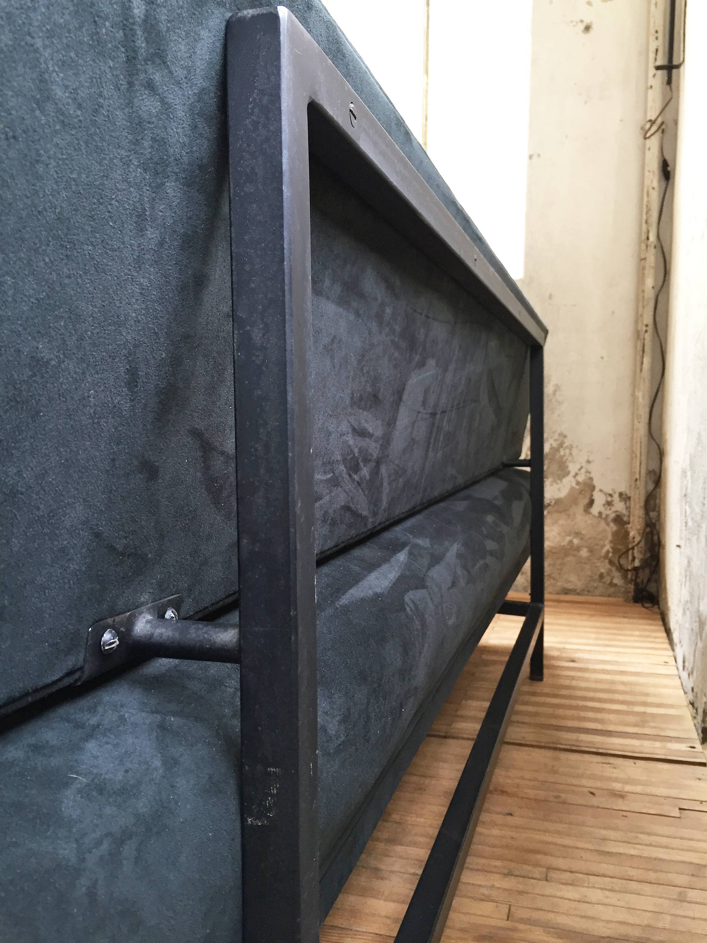 André Simard bench sofa for Airborne