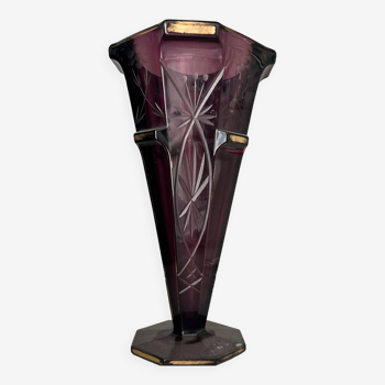 Un vase violet, très discrètement doré, Russie  style art déco