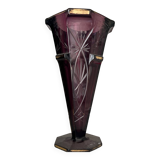 A purple vase, very discreetly gilded, Russian art deco style