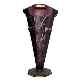 A purple vase, very discreetly gilded, Russian art deco style