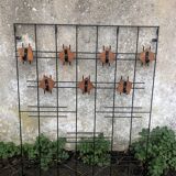 Wall rack to hang vintage 60s