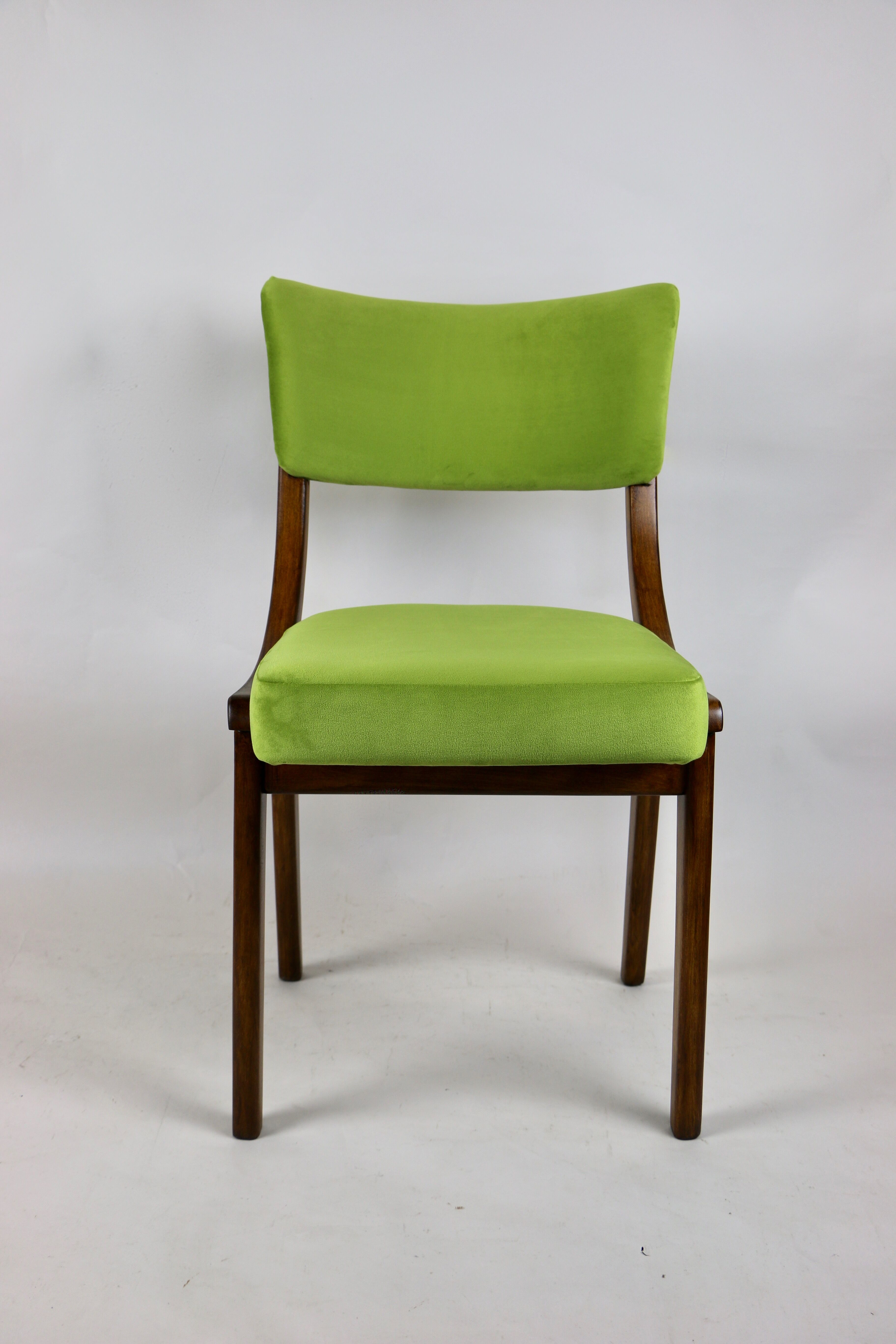 Chaise verte vintage