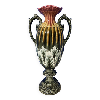 Art Nouveau vase in slip