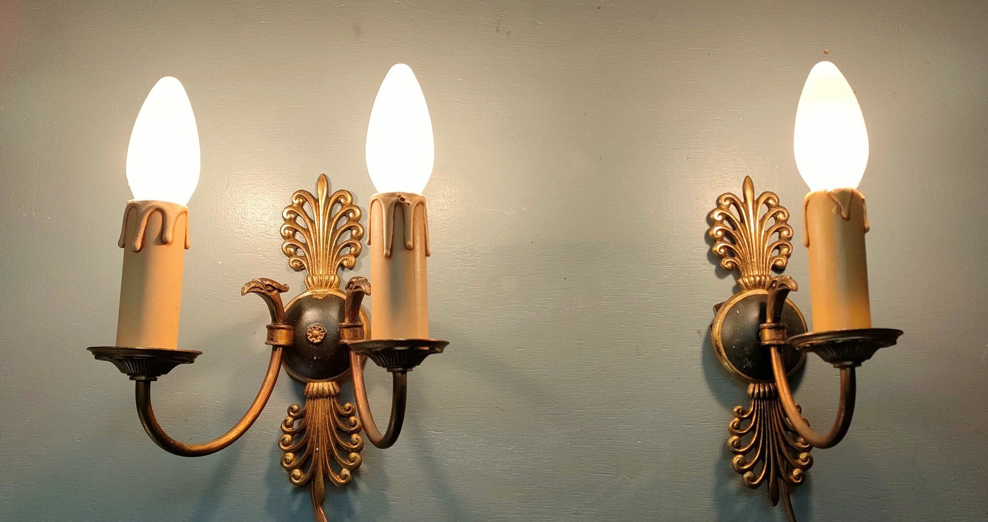 Pair of Empire eagle's head sconces in Palmettes 1900/1920