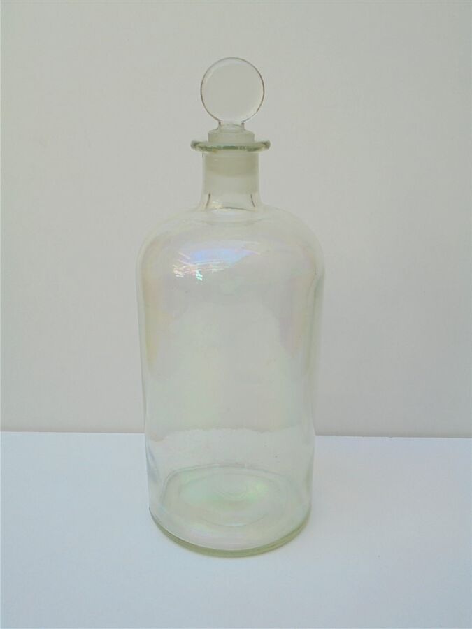 Apothecary bottle