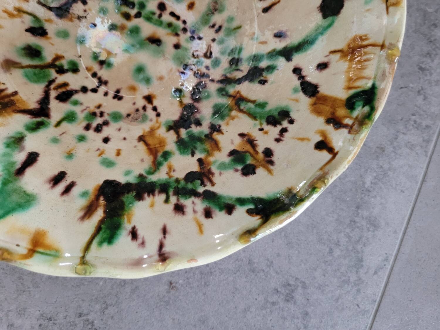 Glazed earthenware salad bowl