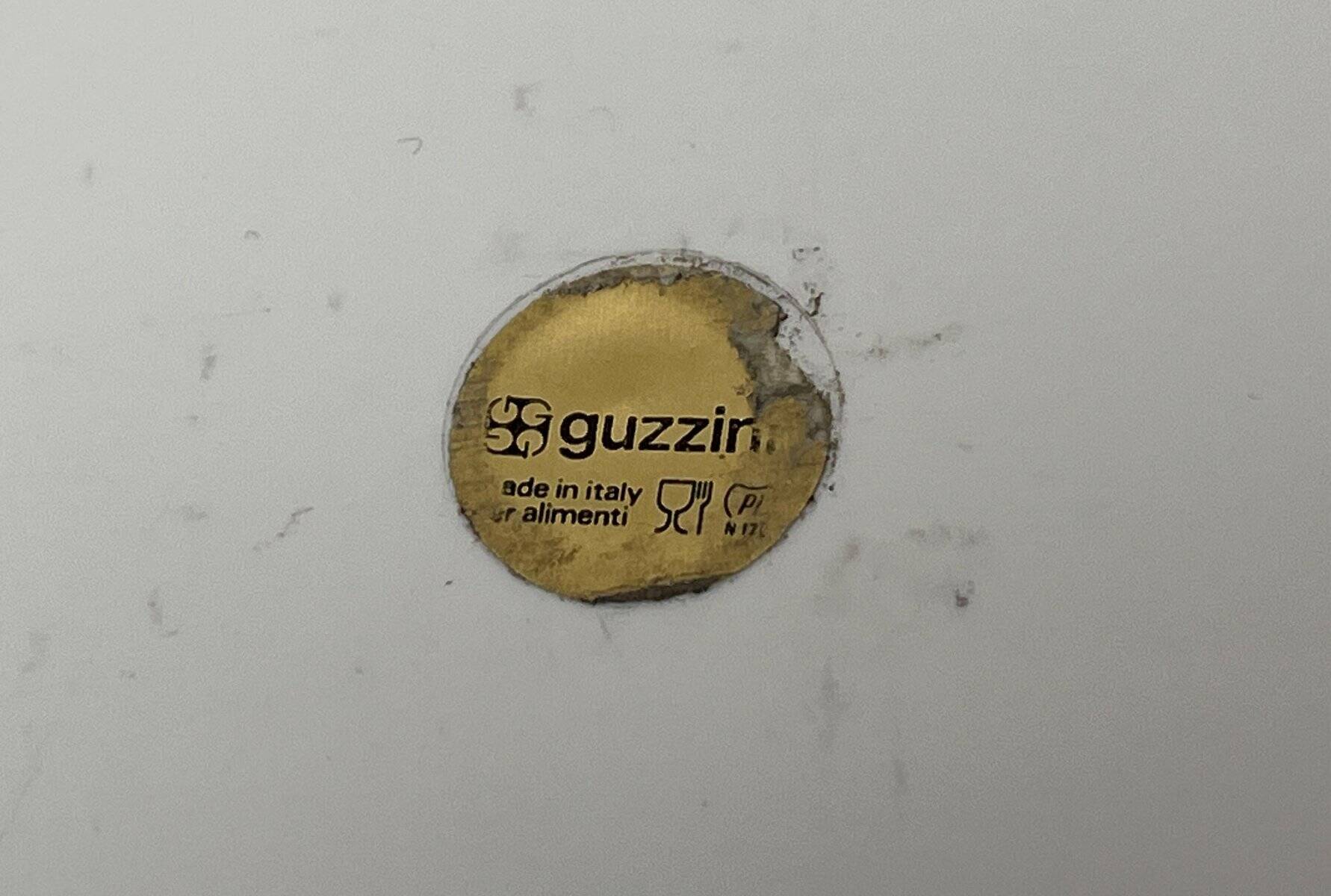 Postmodern Italian plastic plateau by Guzzini, 1980s.