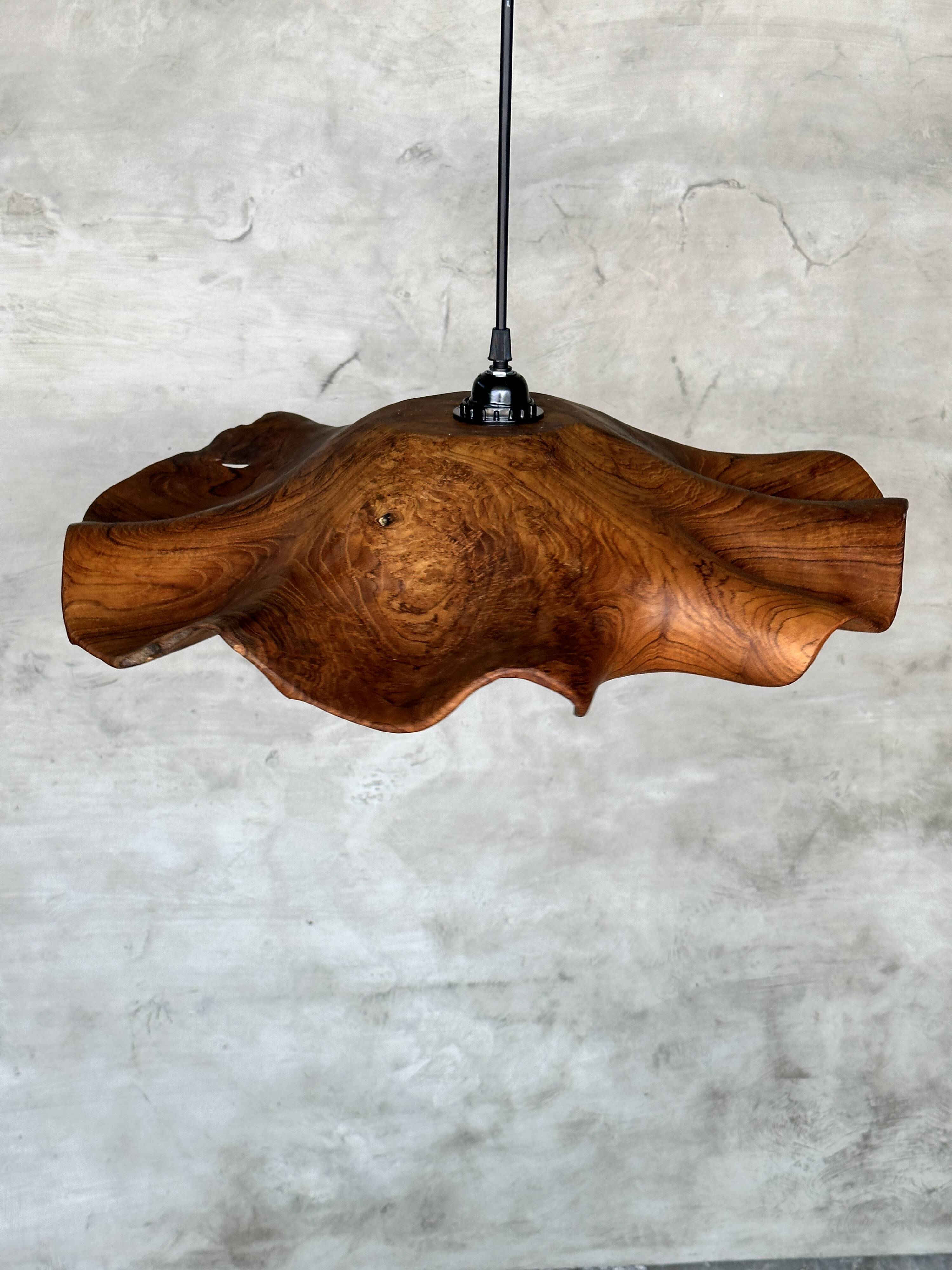 Large pendant light in corrugated teak leaf (Large D:60 H:20)