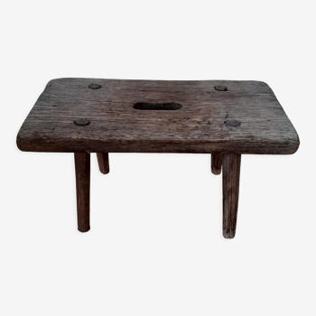 Low solid wood stool