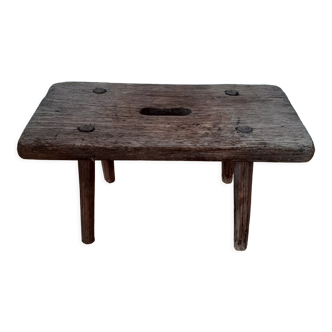 Low solid wood stool