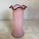 Frilly vase in pink glass paste