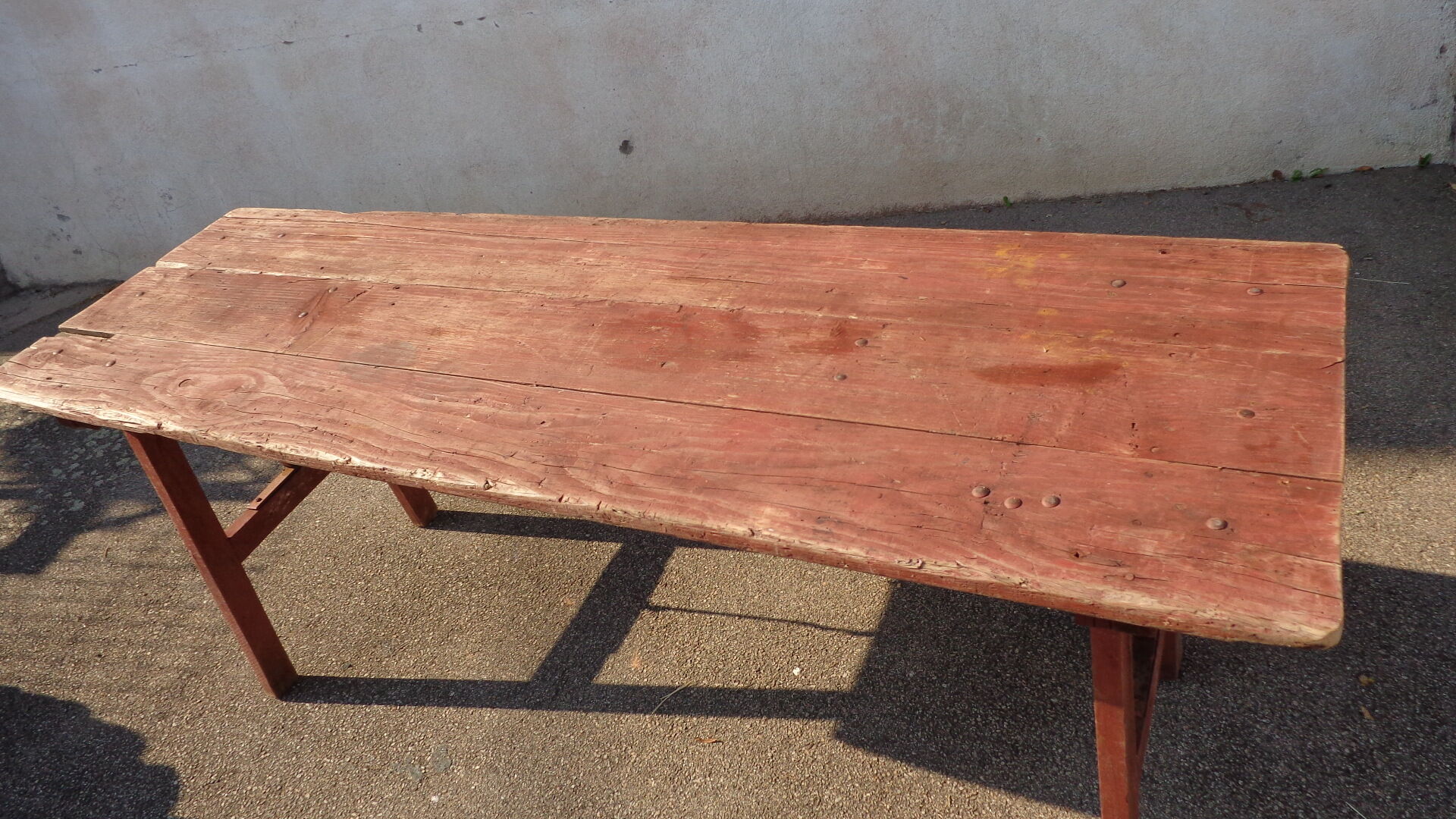 Brewery table, wooden feet