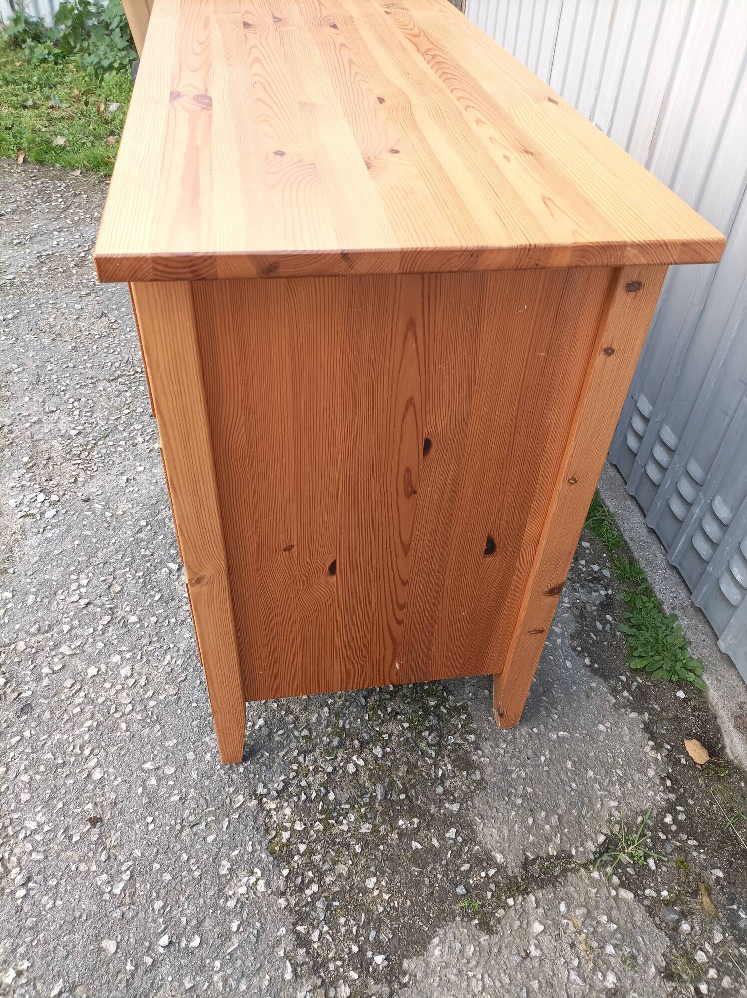 Old chest of drawers 3 drawers in vintage pine wood