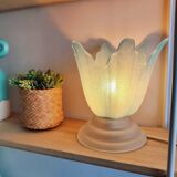 Adorable lampe a poser en verre vintage