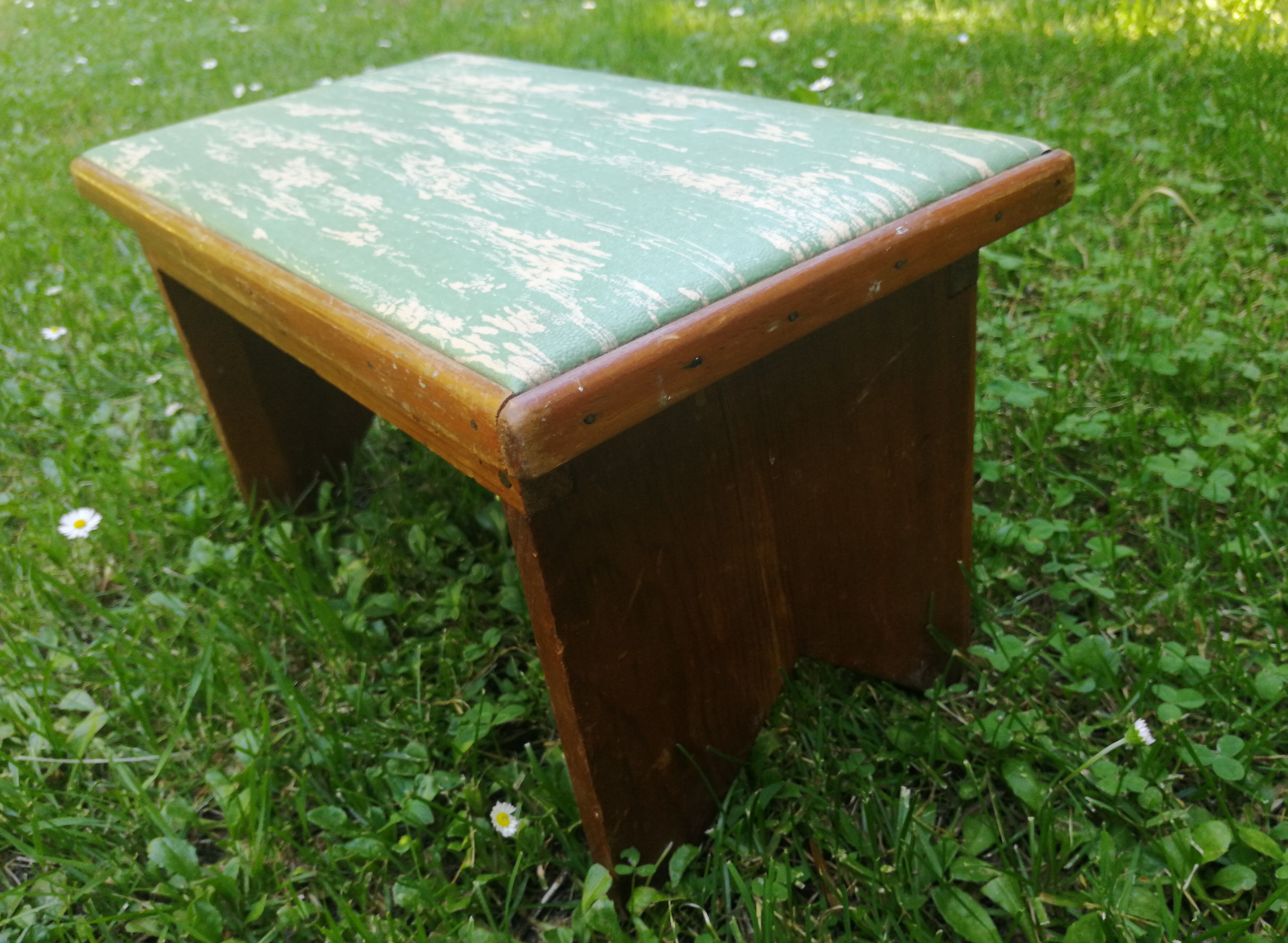 wooden stool on top skaï, vintage
