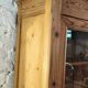 Ancien buffet deux corps vaisselier en pin