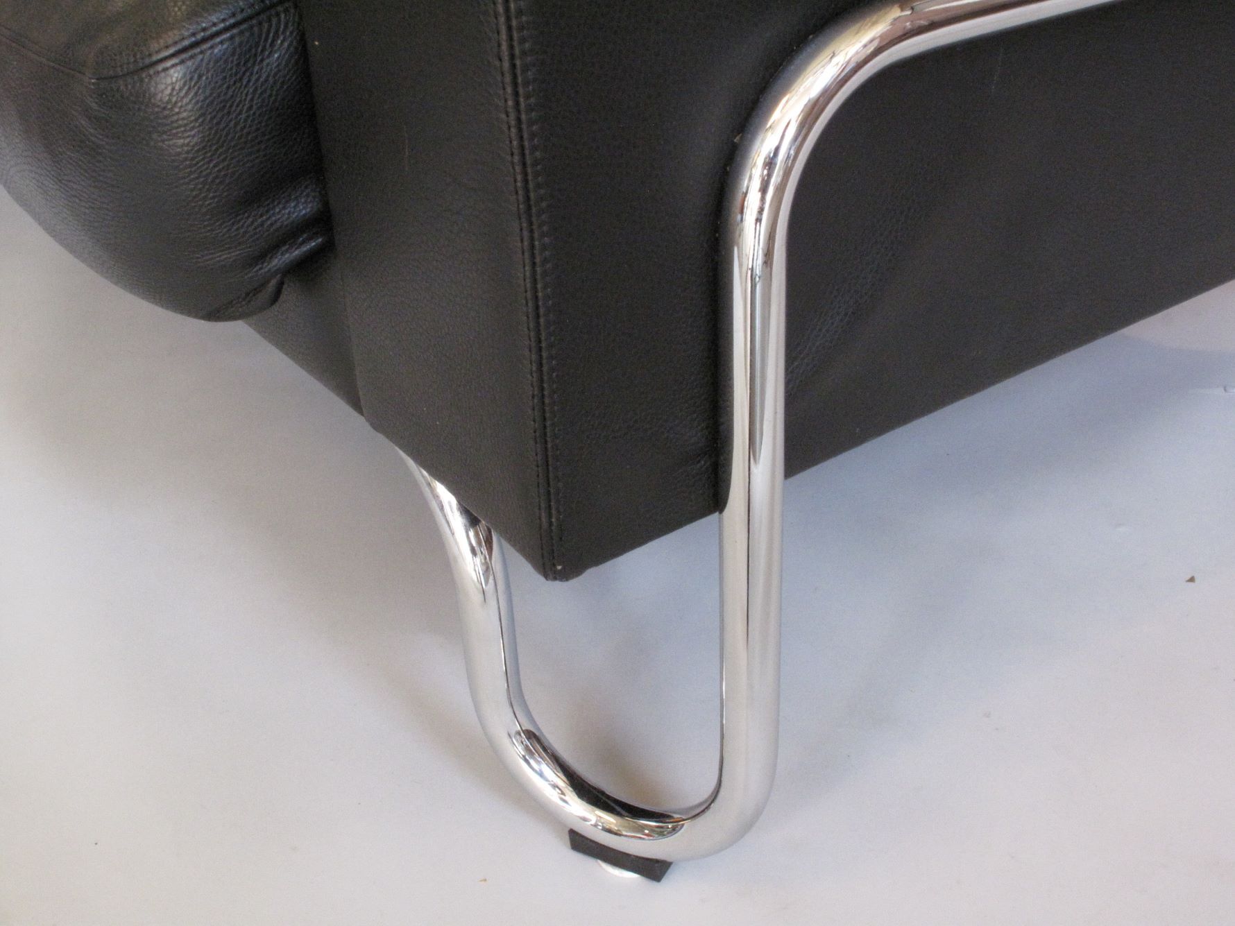 Gispen AD B3 Sofa by Dutch Originals