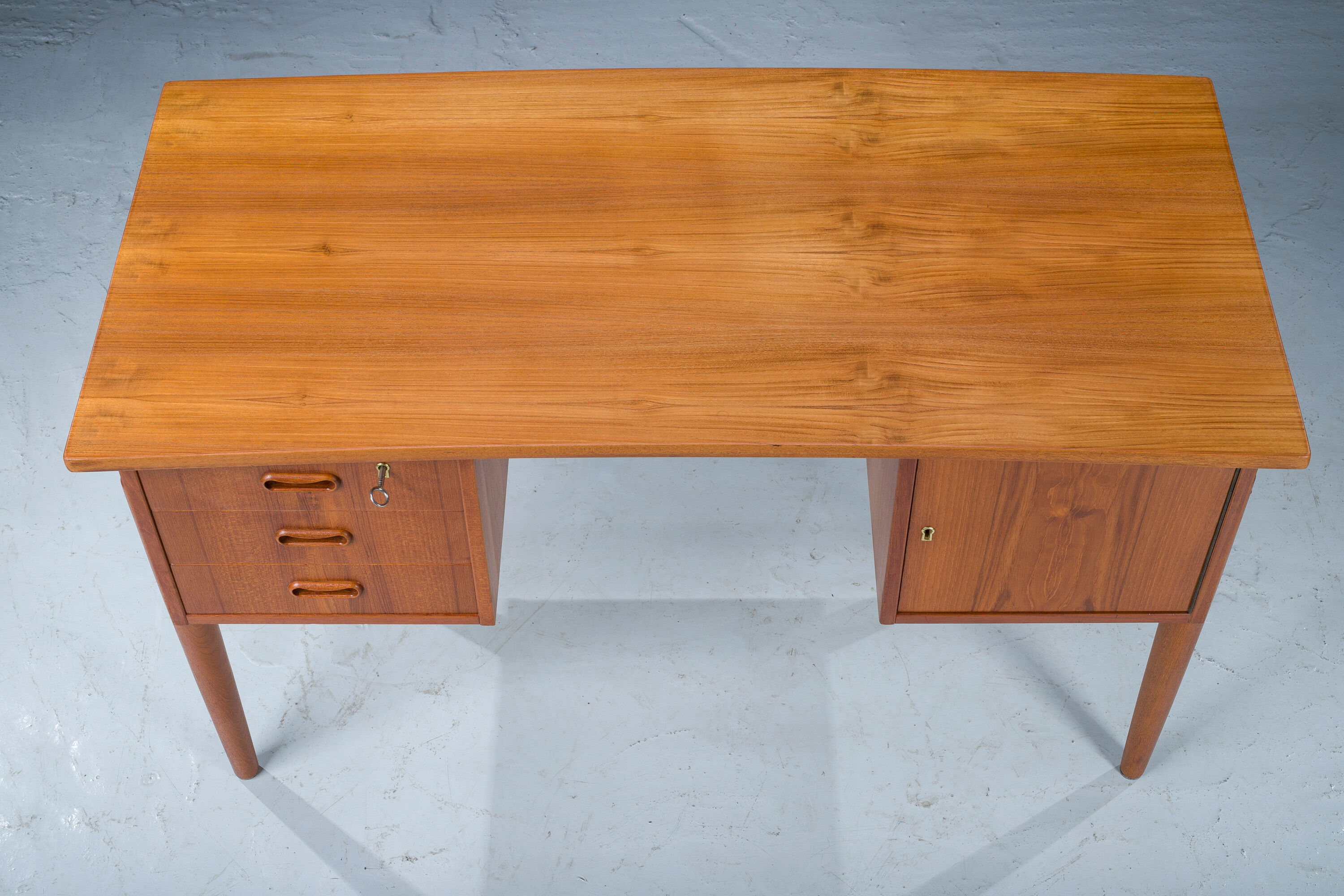 Danish teak desk, 1970s