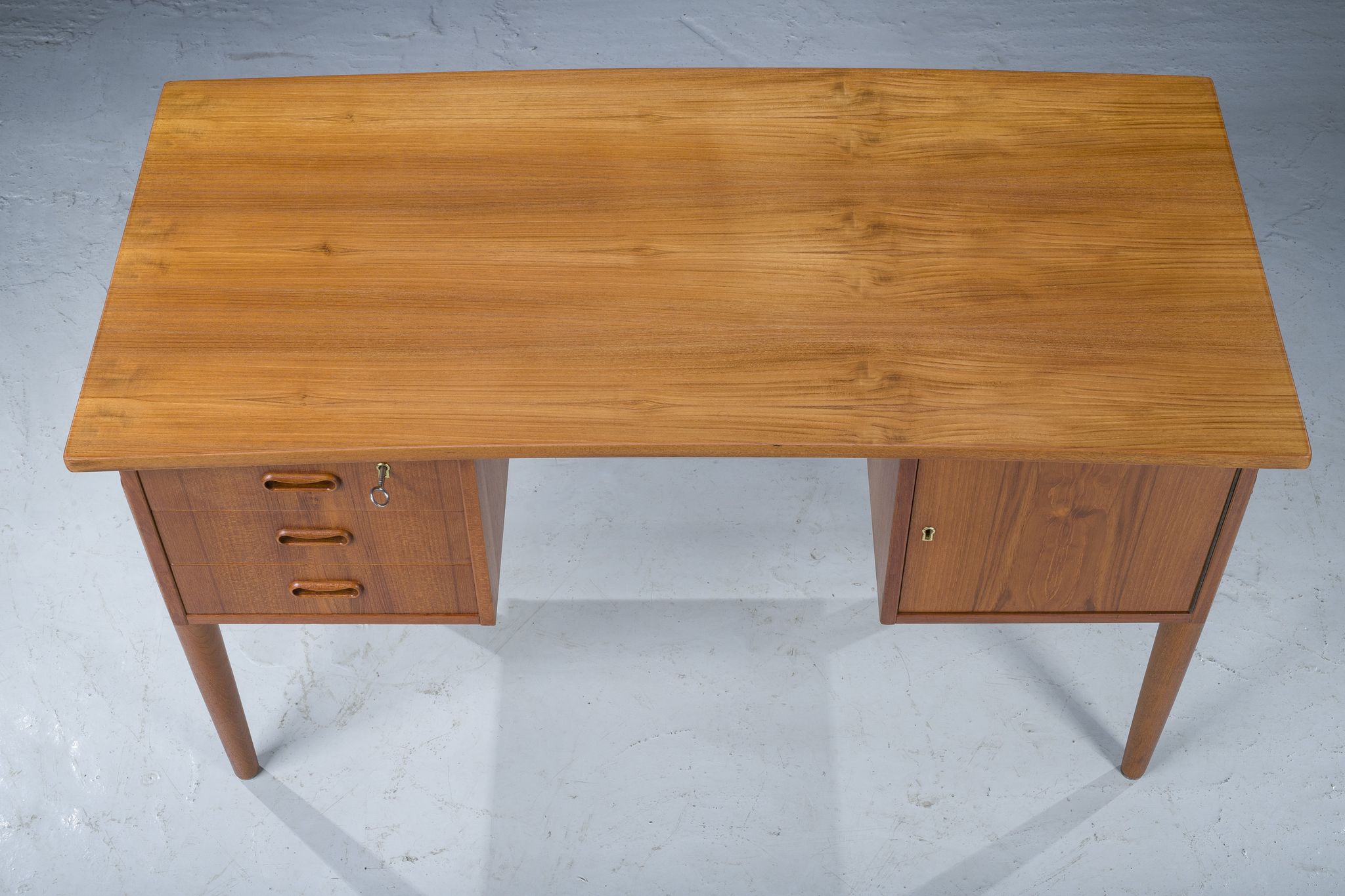 Danish teak desk, 1970s