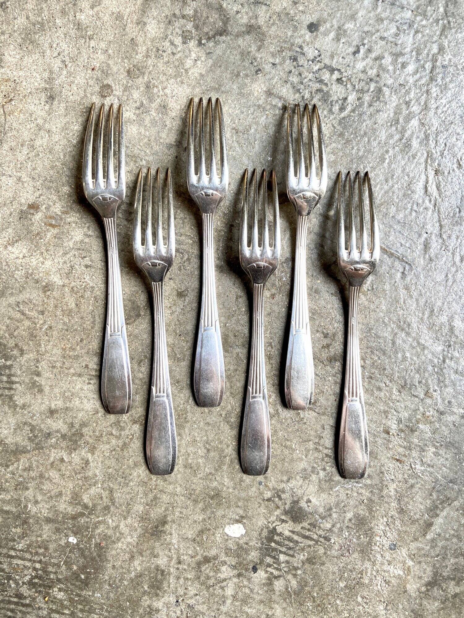 6 silver metal forks