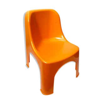 Chaise enfant en plastique orange