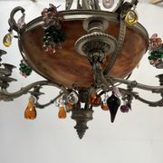 Napoleon III chandelier in bronze and alabaster with eight light arms, 19th century.