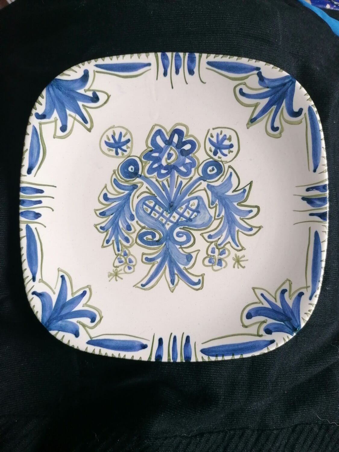 Plate Atelier du Steïr, earthenware of Quimper