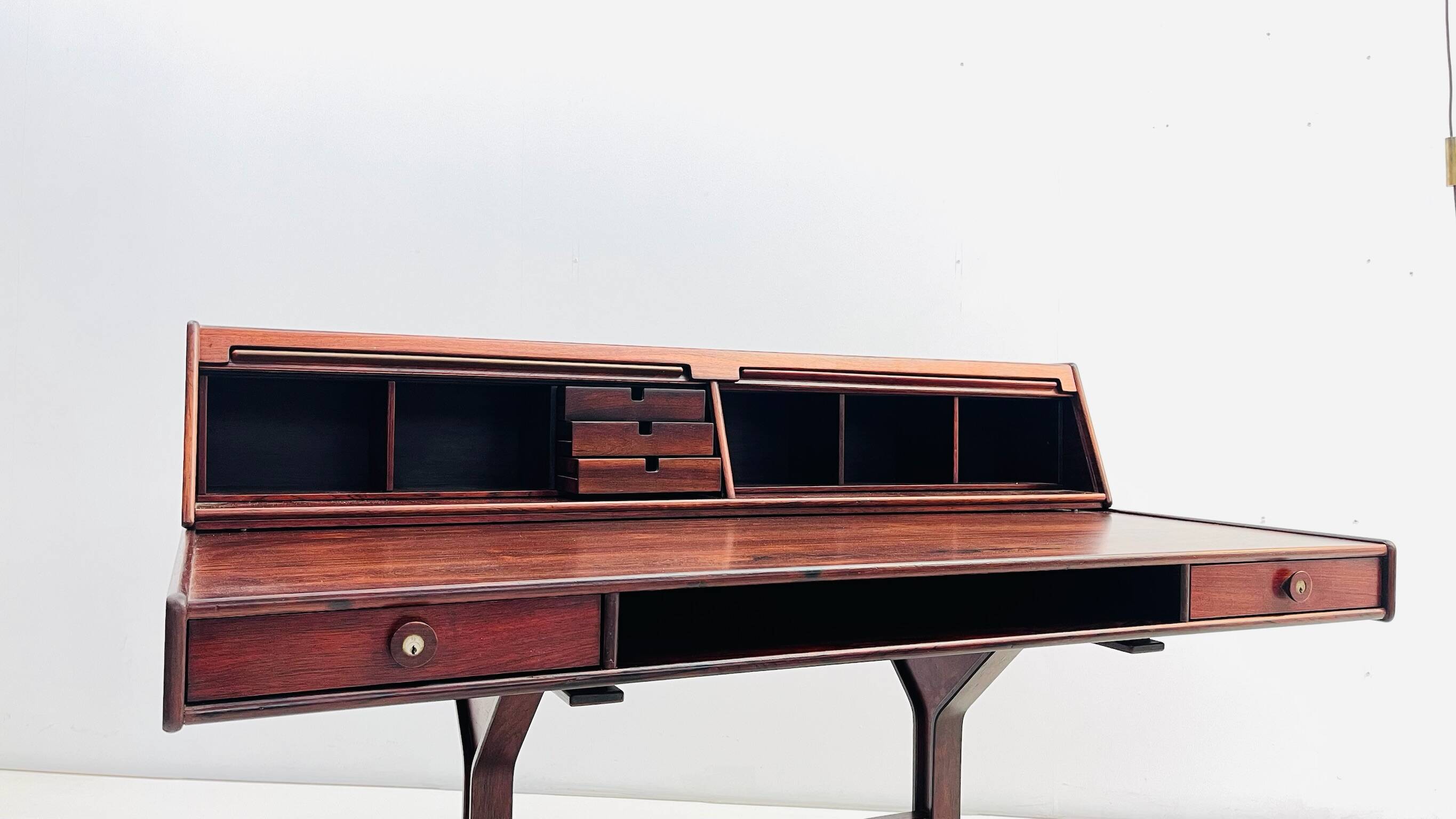 Bureau Model 530 par Gianfranco Fratini