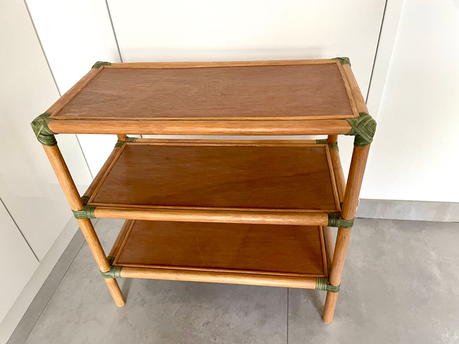 Low bamboo and rattan shelf from the 80s