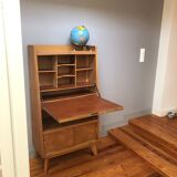 Desk shelf