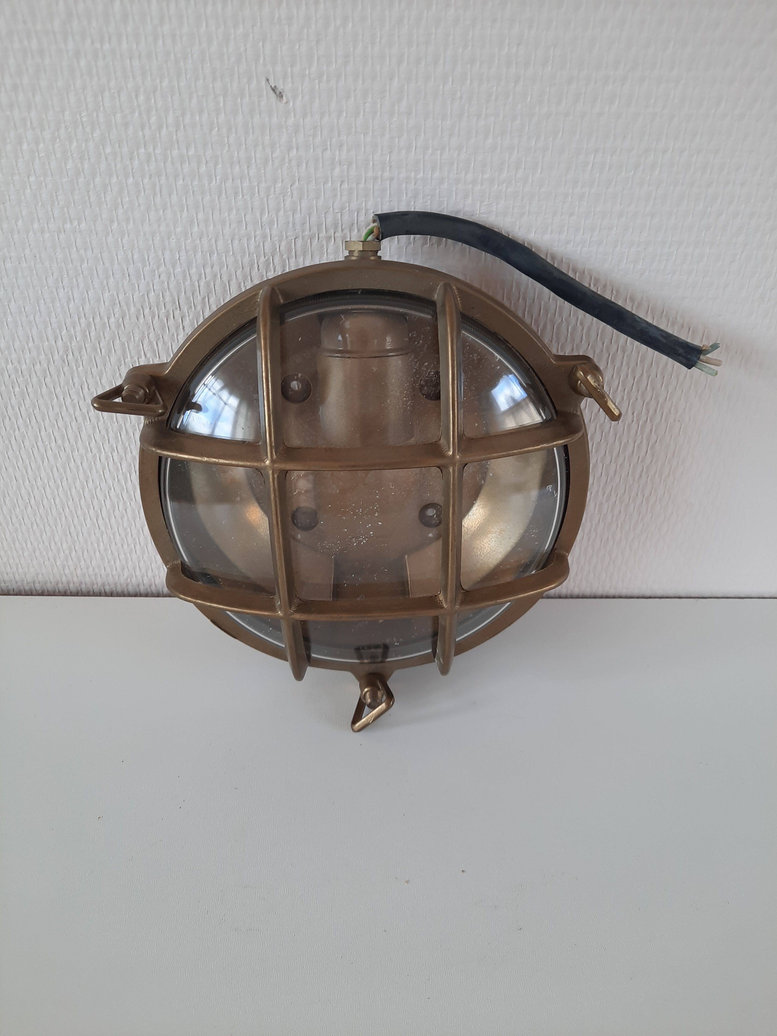 Navy porthole wall lamp in brass made in italy
