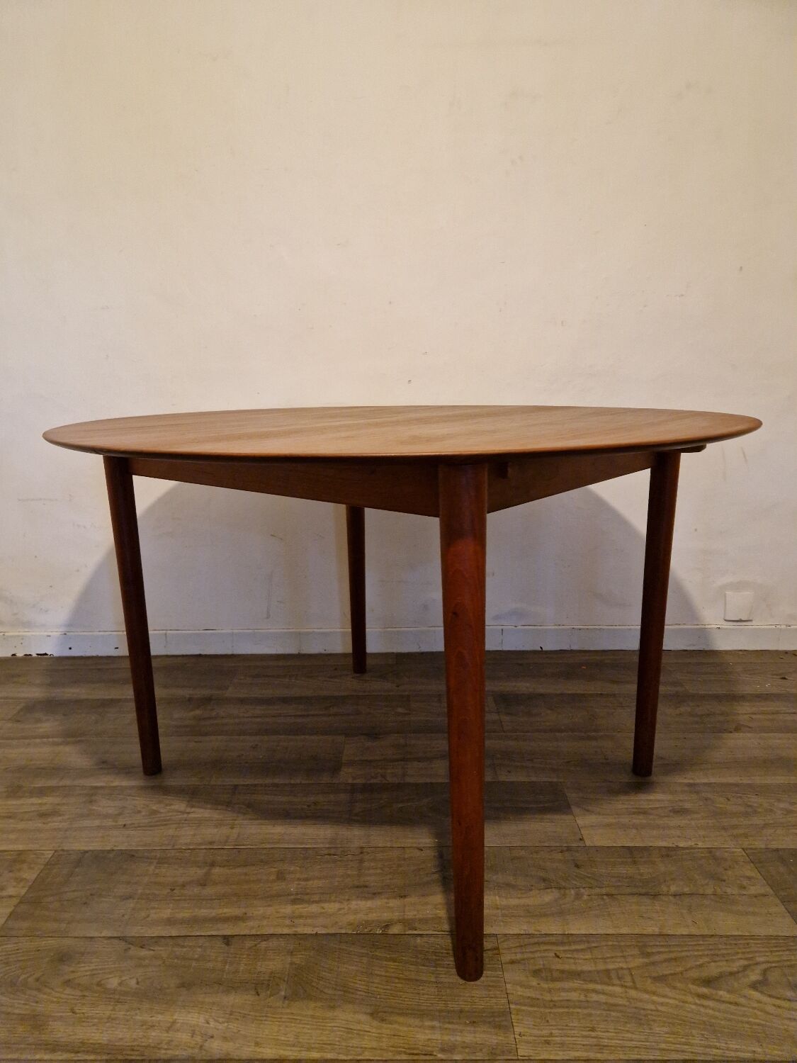 Danish dining table Peter hvidt & Orla Molgaard