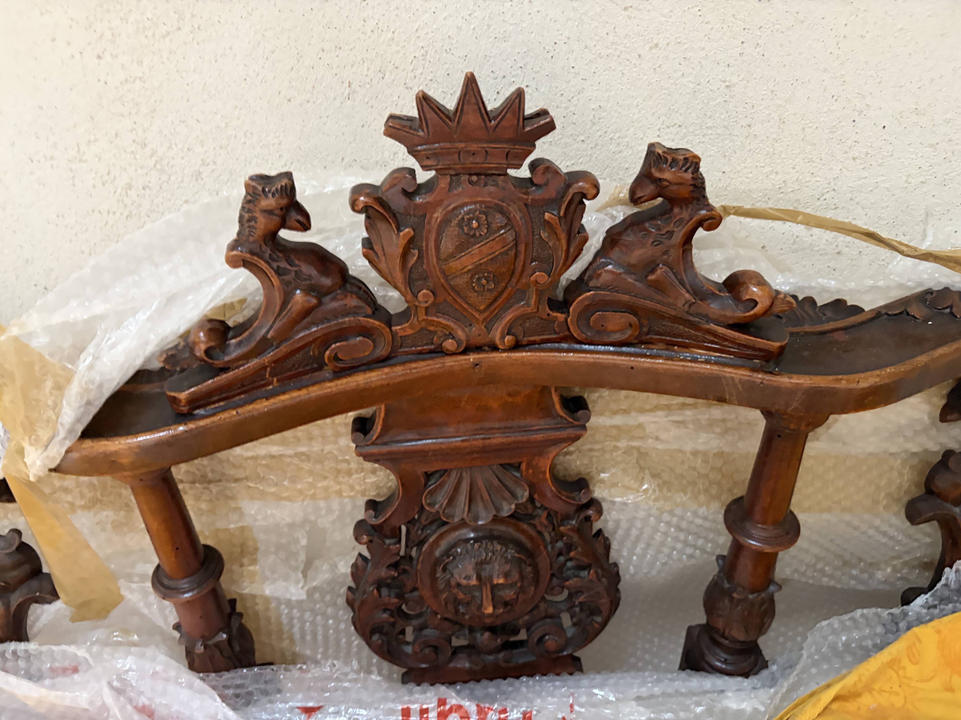 Two-seater canapé and two Neo-Renaissance armchairs from 1890.